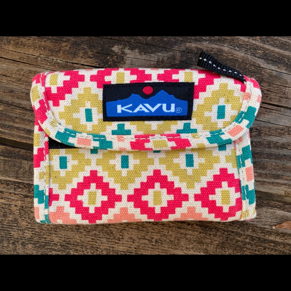 KAVU WALLY WALLET TRIFOLD SOUTHWESTERN TRIBAL PRINT ON CANVAS WITH VELCRO
